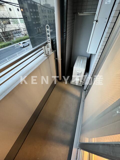 バルコニー　陽当たり良好なバルコニーです