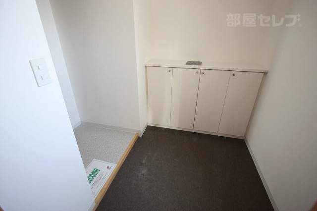 玄関　広い玄関