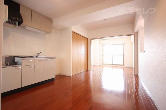 居室・リビング　広々リビング