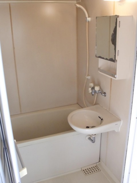 バス・シャワールーム　【浴室】別号室参考写真です。