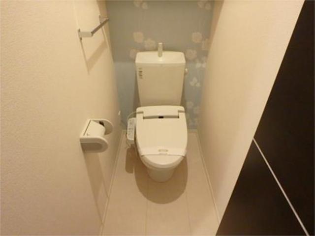 トイレ　嬉しいシャワートイレもございます