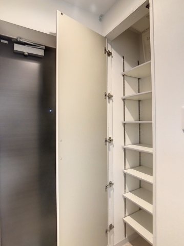 玄関　玄関スペース