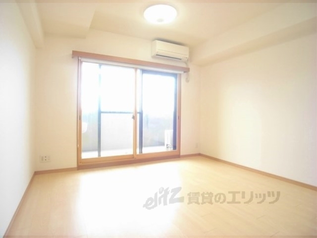 居室・リビング　居室