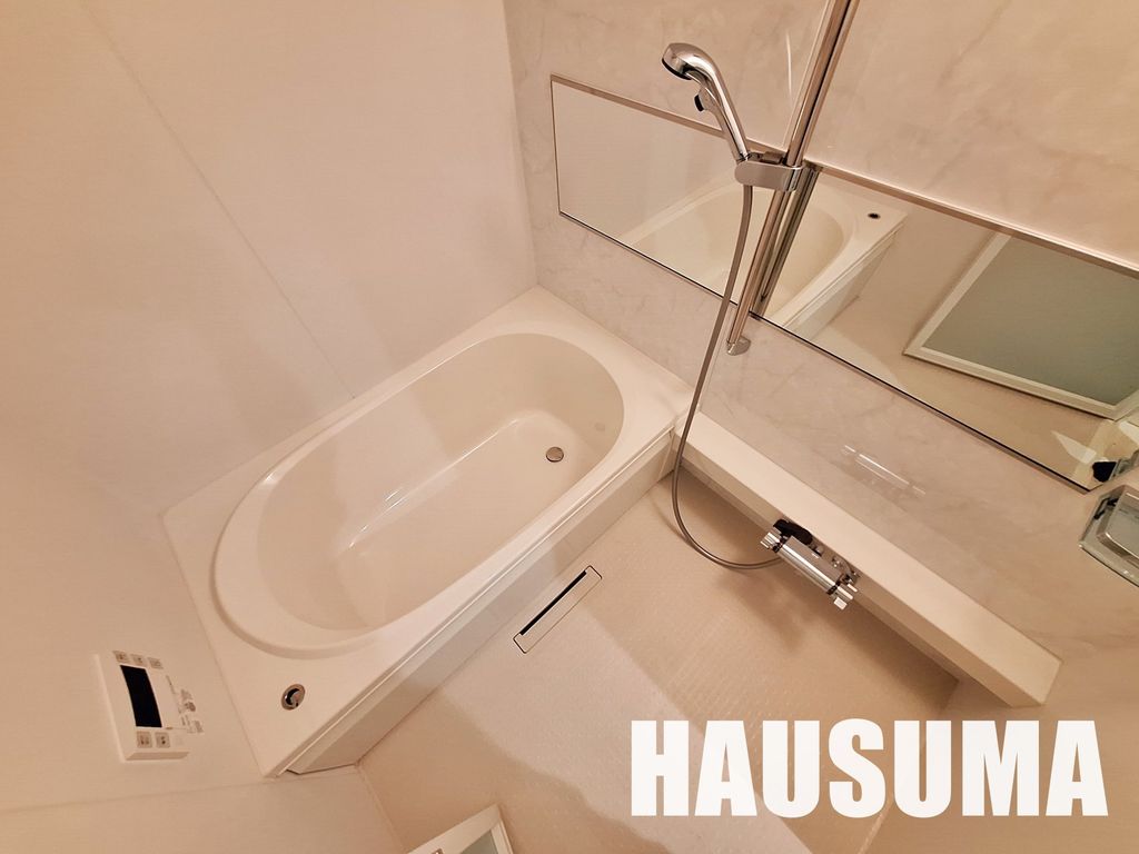 バス・シャワールーム　追焚付き浴槽です！