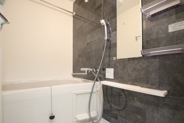 バス・シャワールーム　※別室の参考写真の為、現況優先です。