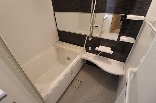 バス・シャワールーム　浴室