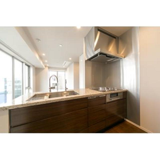 キッチン　※写真は同タイプ住戸です。