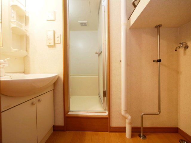 洗面設備　使いやすい洗面所です