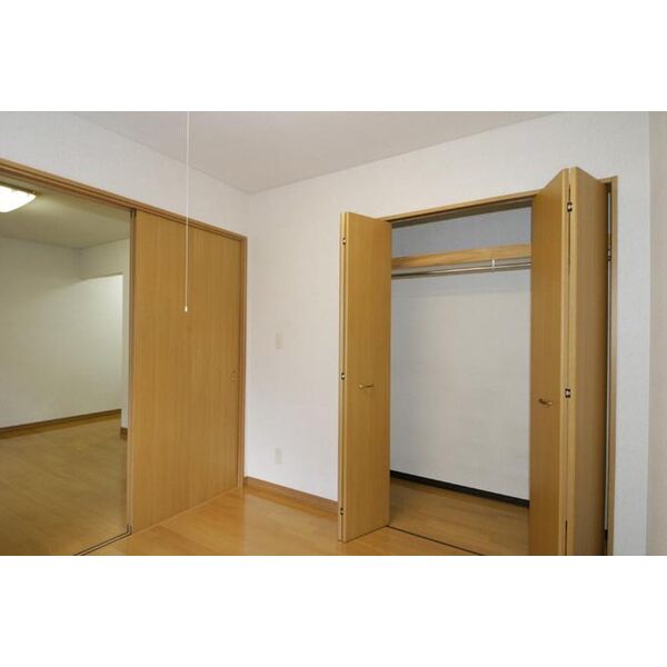 収納　たっぷりとした収納スペースです