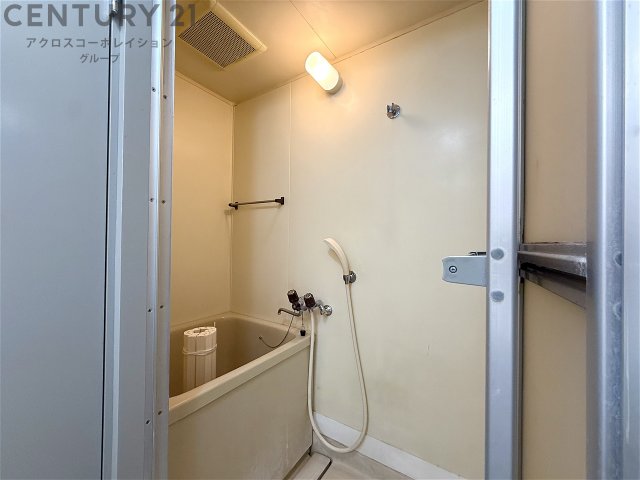 バス・シャワールーム　清潔感のある浴室です！