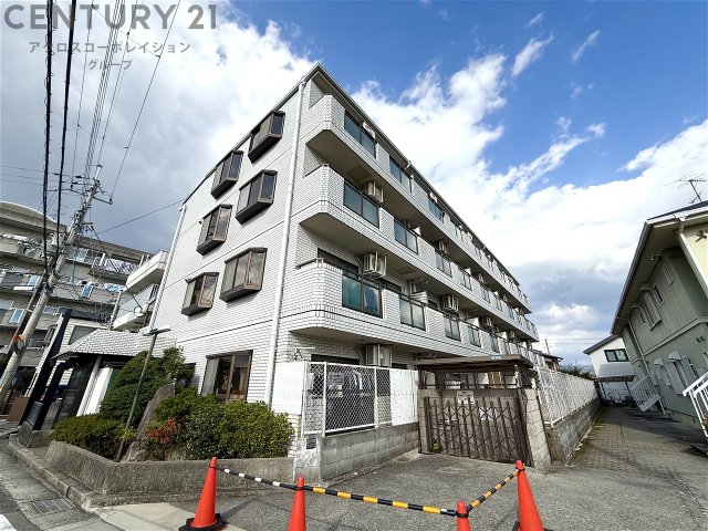 建物外観　モニタ付きインターホンで安心♪