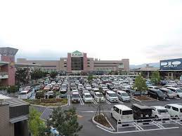 ショッピングセンター　エイスクエア（ショッピングセンター）まで570m