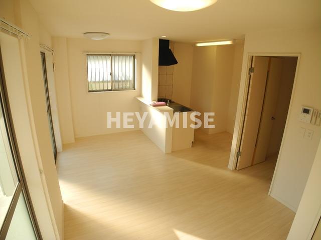 居室・リビング　※室内画像は別号室のもの