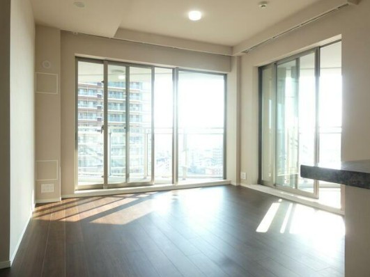 居室・リビング　別号室参考写真含む