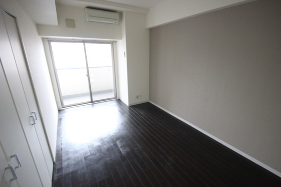 居室・リビング　※別部屋の写真です