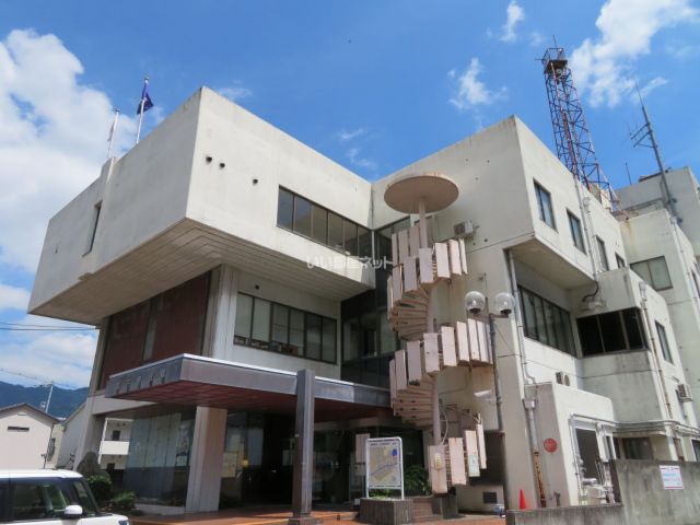 役所　海田町役場（役所）まで292m