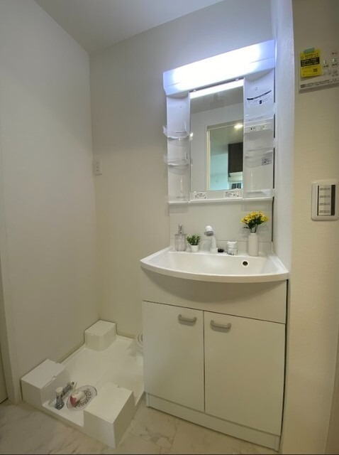 洗面設備　同仕様