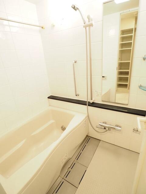 バス・シャワールーム　別部屋参考写真