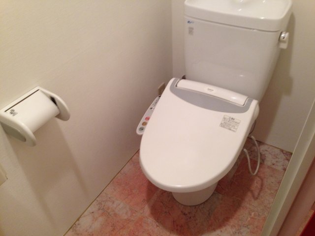 トイレ　トイレもきれいです