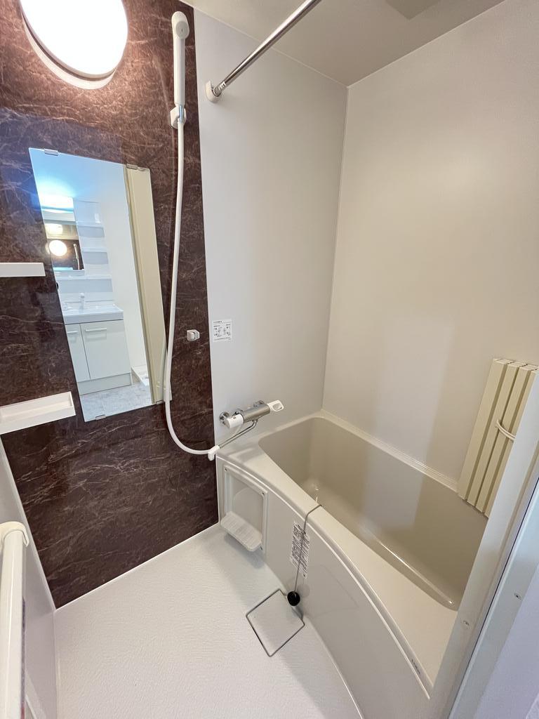 バス・シャワールーム　※同タイプ・同モデル