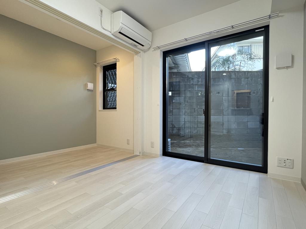 居室・リビング　※同タイプ・同モデル