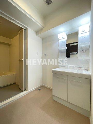 洗面設備　※同間取りの別の階のお部屋の画像です※