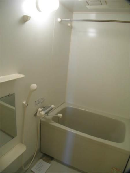 バス・シャワールーム　お風呂で日々の疲れを落としましょう