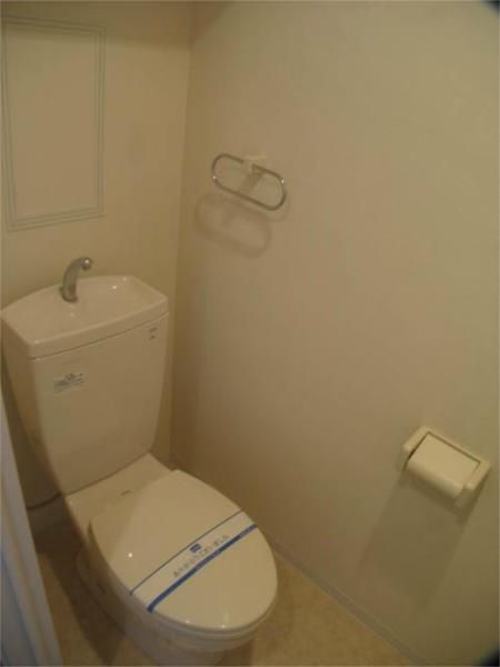 トイレ　ゆったりとした空間のトイレです