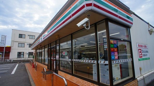 コンビニ　セブンイレブン（コンビニ）まで1100m