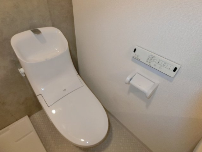 トイレ　トイレ