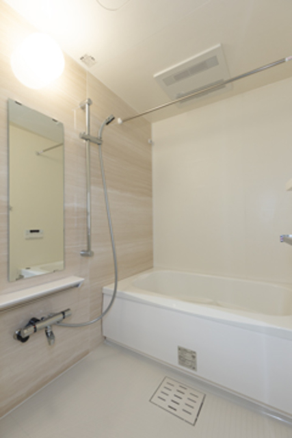 バス・シャワールーム　※写真は同タイプ住戸です。