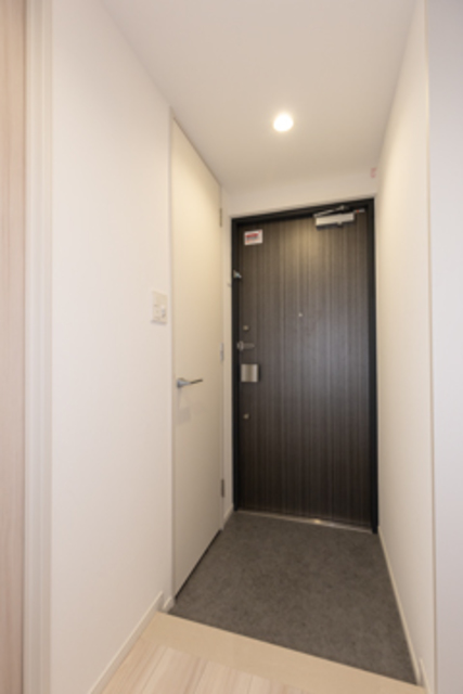 玄関　※写真は同タイプ住戸です。