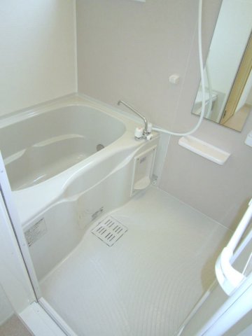 バス・シャワールーム　日々の疲れを癒すお風呂付です