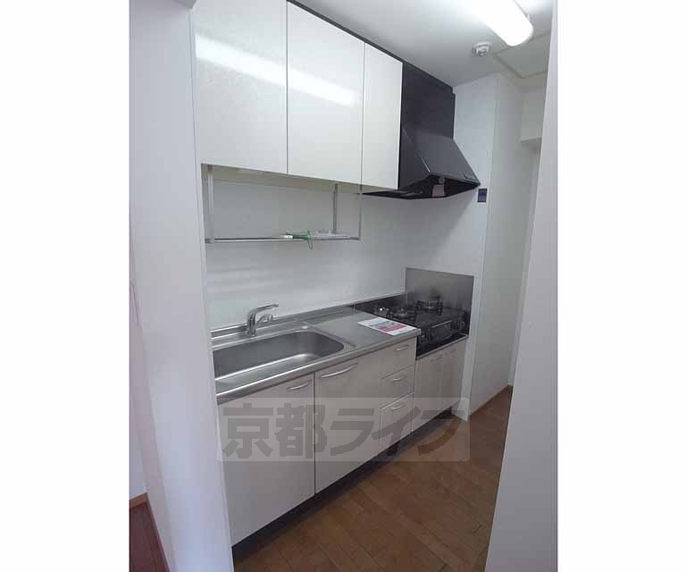 キッチン　独立タイプのキッチンです。