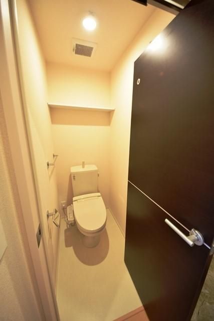 トイレ　大和ハウス施工　設備・収納充実