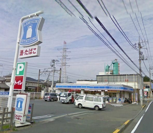 コンビニ　ローソン新中希望ヶ丘店（コンビニ）まで303m