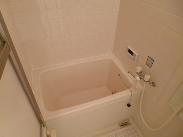 バス・シャワールーム　お風呂です