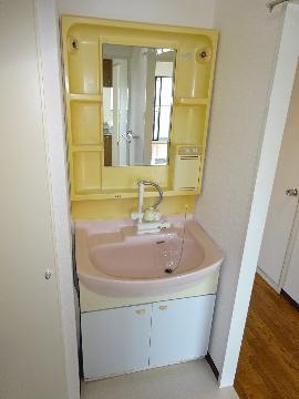 洗面設備　洗髪洗面化粧台