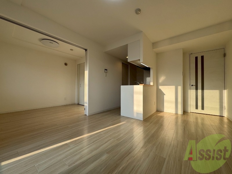 居室・リビング　広くてキレイなお部屋が広がっていて、充実した生活が送れそう。