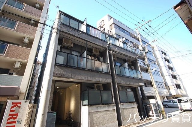 建物外観　祇園駅まで徒歩６分♪　博多駅まで徒歩７分♪