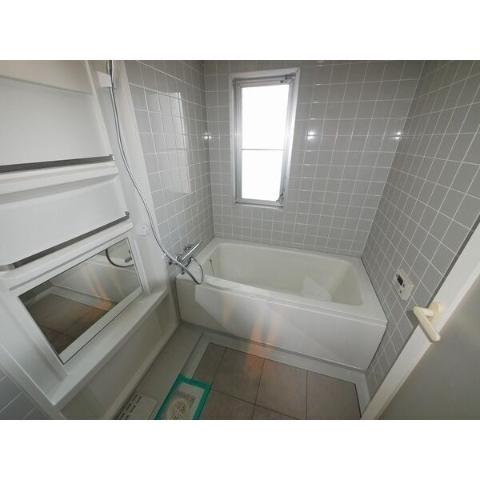 バス・シャワールーム　バス