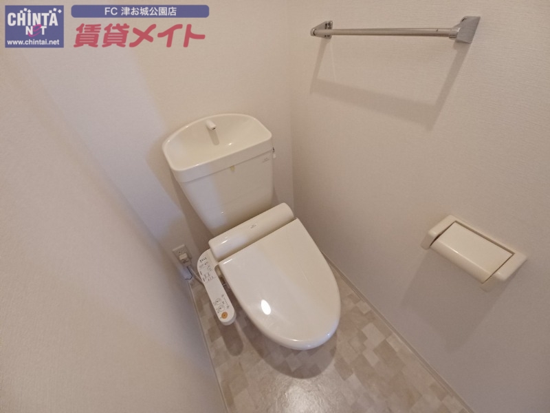 トイレ　反転タイプ参考写真