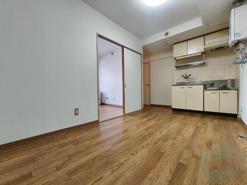 居室・リビング　広くてきれいなリビングです！快適に過ごせそうですね。