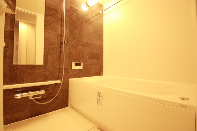 バス・シャワールーム　※別室の参考写真の為、現況優先です。