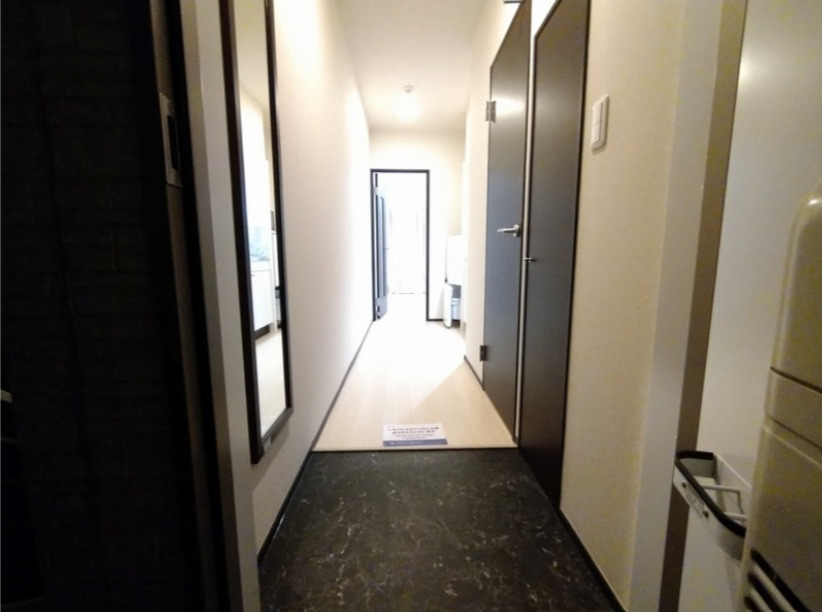 玄関　他のお部屋の参考写真となります。