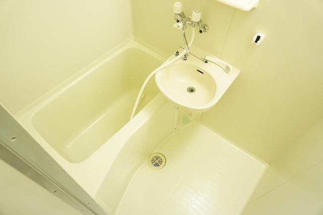 バス・シャワールーム　浴室