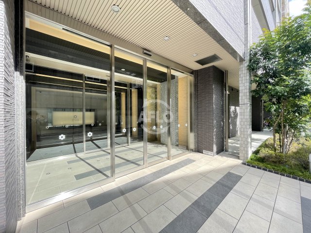 エントランス　クリスタルグランツみなとシティ　エントランス