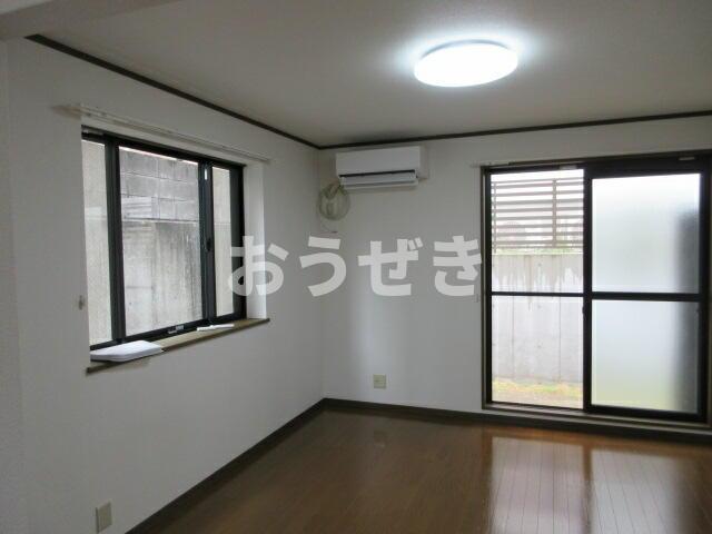 居室・リビング　?