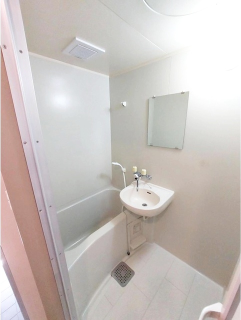 バス・シャワールーム　日々の疲れを癒すお風呂です♪