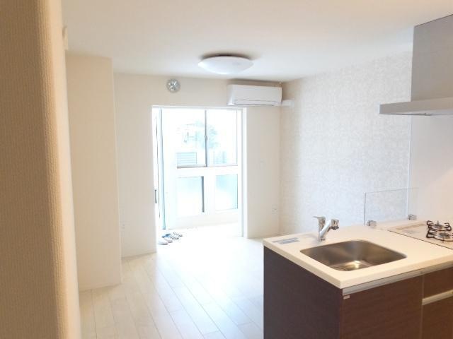 居室・リビング　同施工会社の参考写真です。